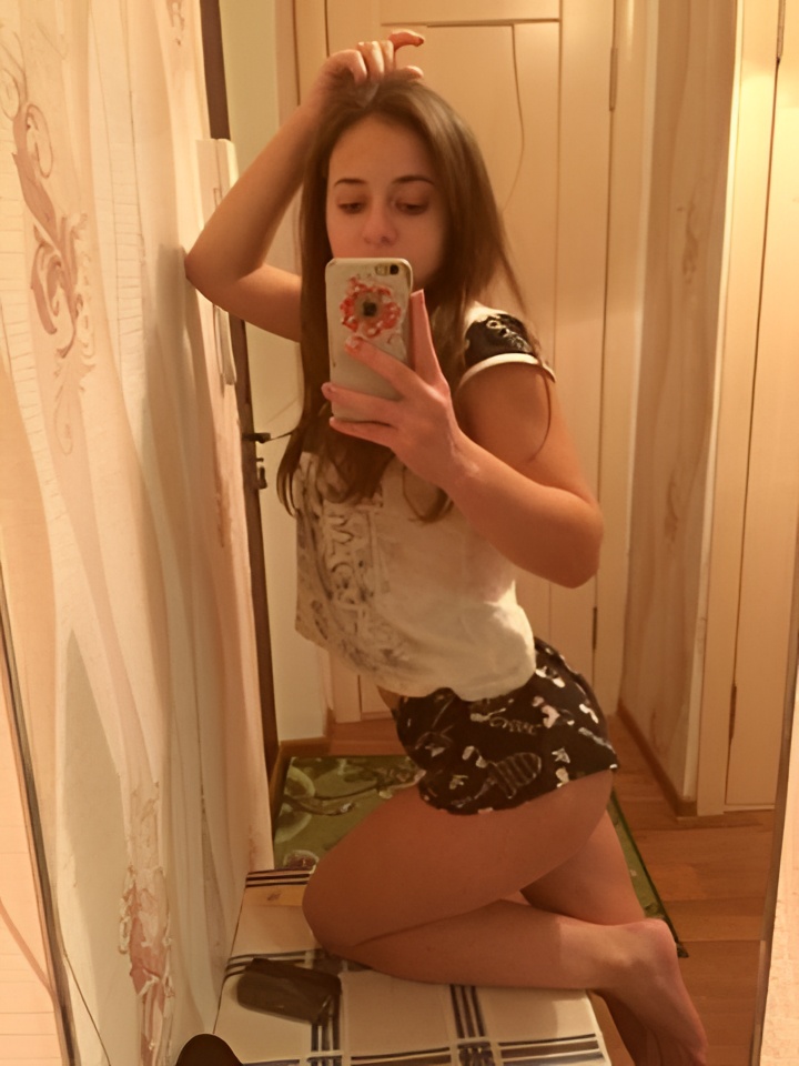 Ида привлекальеная девушка из Жигулевска цена от 10000 руб