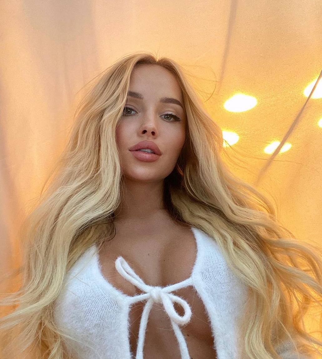 Надежда привлекальеная девушка из Жигулевска цена от 3500 руб