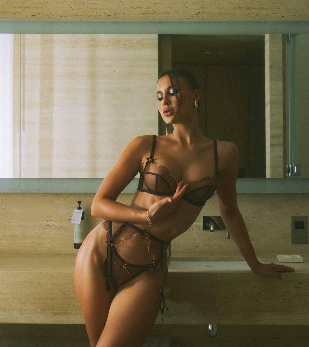 Марфа привлекальеная девушка из Жигулевска цена от 12000 руб