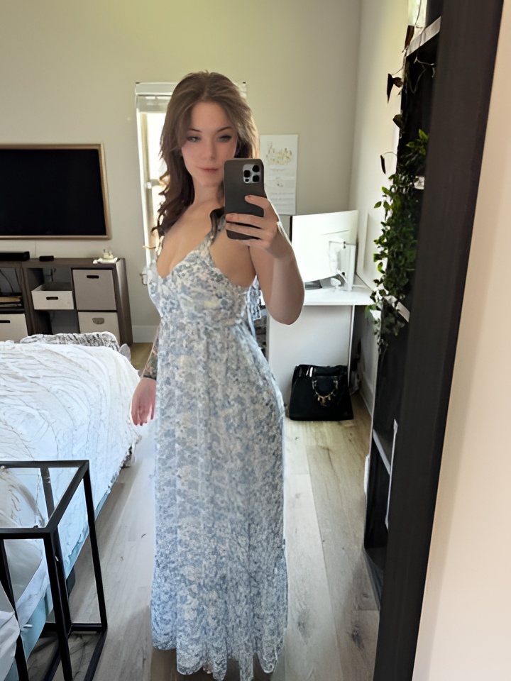 Индивидуалка Нелли, доступна для личного знакомства от 10000 руб