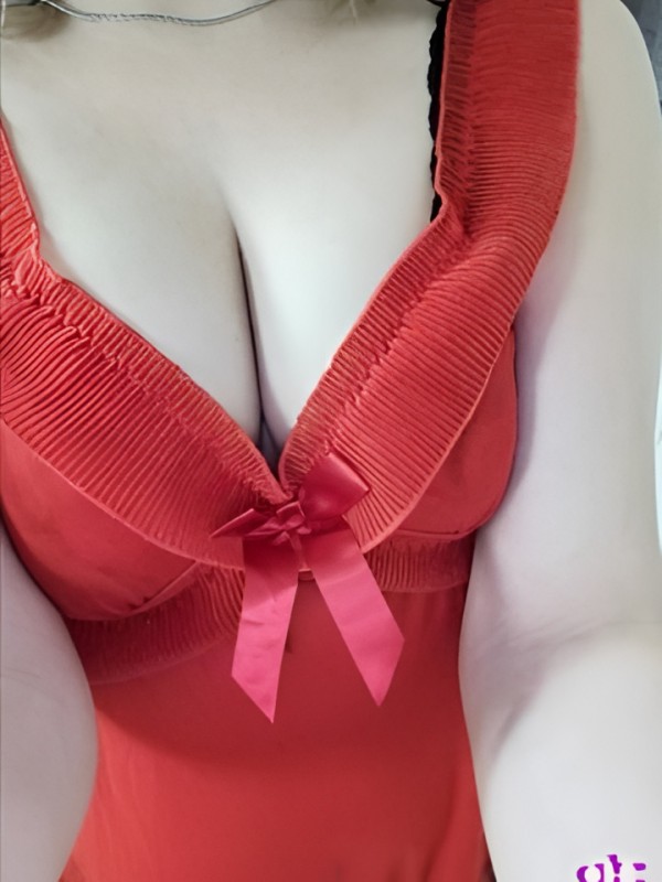 Елена привлекательная девушка из Жигулевска цена от 2000 руб