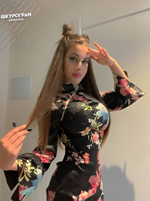 Тая привлекательная девушка из Жигулевска цена от 2500 руб