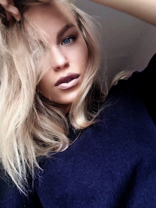 Яна привлекательная девушка из Жигулевска цена от 3500 руб