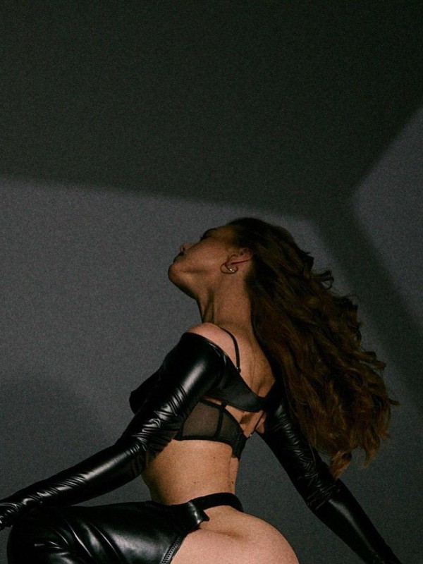 Кайли привлекательная девушка из Жигулевска цена от 4500 руб